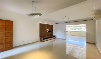 Casa em condominio com 3 suítes e 4 vagas no Jardim Londrina, São Paulo-SP - Imperdível!