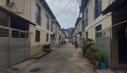 Casa em Condomínio para Venda em Duque de Caxias, Carolina, 2 dormitórios, 2 banheiros, 1 vaga