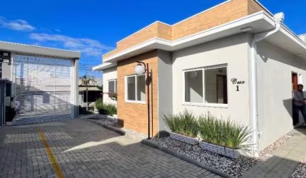 Casa em condomínio fechado
