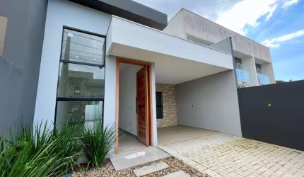 CASA À VENDA EM BALNEÁRIO PIÇARRAS - SC NO BAIRRO ITACOLOMI