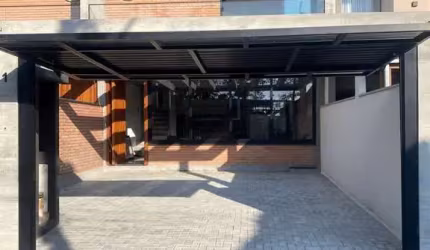 Triplex de Alto Padrão em Balneário Piçarras - Arquitetura Moderna a 400m do Mar!