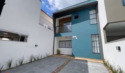 CASA À VENDA EM BARRA VELHA - SC NO BAIRRO ITAJUBA COM PISCINA