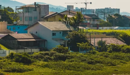 CASA FRENTE MAR EM ITAJUBÁ.
