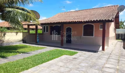 Casa à venda no bairro Praia Seca em Araruama/RJ