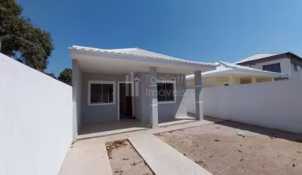 Casa à venda no bairro Areal em Araruama/RJ