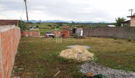 São Vicente do Campo Alegre - Terreno à venda no bairro Parati em Araruama/RJ