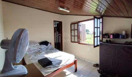Casa à venda no bairro 15 De Novembro em Araruama/RJ