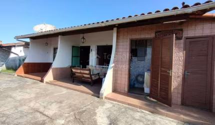 Casa à venda no bairro 15 De Novembro em Araruama/RJ