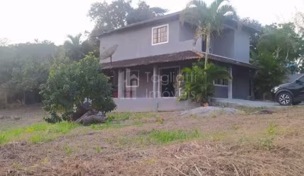 Casa à venda no bairro Banqueiros em Araruama/RJ