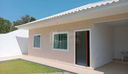 Casa à venda no bairro Parque Hotel em Araruama/RJ