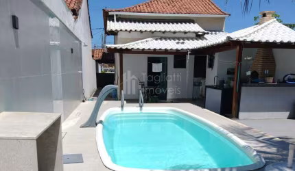 Casa à venda no bairro Parque Hotel em Araruama/RJ