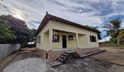 Casa à venda no bairro Coqueiral em Araruama/RJ