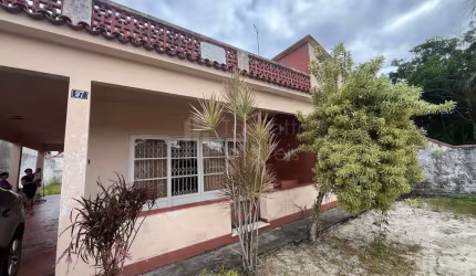 Casa Padrão há 50 metros da Orla da Praia do Coqueiral