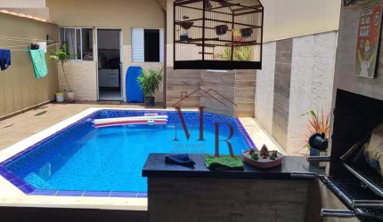 Casa à venda por R$ 800.000,00 - Vila Guilhermina - Praia Grande/SP
