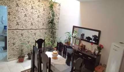 Sobrado à venda no bairro Jardim Las Palmas - Guarujá/SP