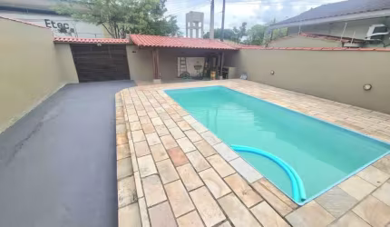 Casa à venda no bairro Jardim Helena Maria - Guarujá/SP