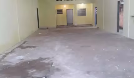 Oportunidade Galpão com tríplex