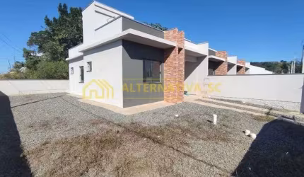 Casa à venda com 02 quartos sendo 01 suíte no Grant, Itajuba, Barra Velha, SC