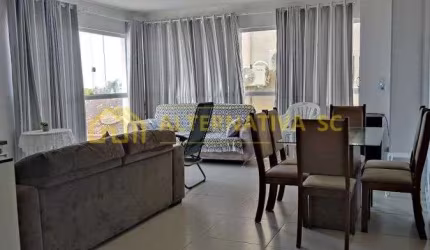 Apartamento à venda com 2 quartos sendo 1 suíte e 1 demi-suíte, em Itacolomi, Balneário Piçarras, SC