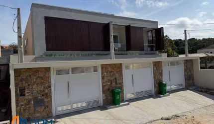 Sobrado à venda no bairro Santinho - Florianópolis/SC