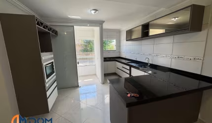Apartamento Garden semi-mobiliado com 53m², aproximadamente 1,5km da Praia dos Ingleses, Florianópolis/SC.