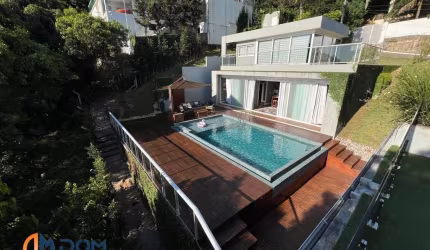 Casa Alto Padrão em Sambaqui, Florianópolis/SC