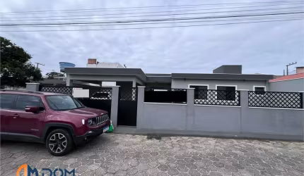 Casa à venda no bairro Ingleses do Rio Vermelho - Florianópolis/SC