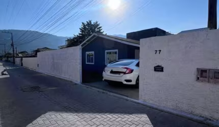 Casa à venda no bairro Rio Vermelho - Florianópolis/SC