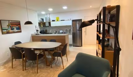 Excelente Apartamento com 81,40m² de área privativa, aproximadamente 250 metros da Praia das Gaivotas, Florianópolis/SC.