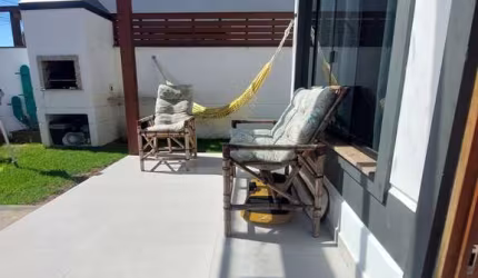 Sobrado Semi mobiliado com 133m² á aproximadamente 6 km da Praia dos Ingleses.
