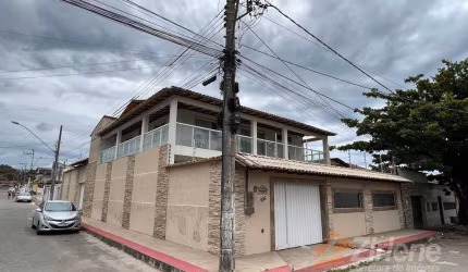 CASA COM ÁREA DE LAZER COMPLETA EM SANTA MÔNICA GUARAPARI...