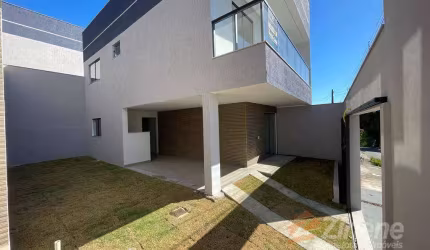 CASA DUPLEX NOVA EM BAIRRO RESIDENCIAL SANTA MONICA EM GUARAPARI .