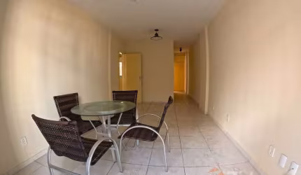 APARTAMENTO LOCALIZADO NA SEGUNDA QUADRA DO MAR...