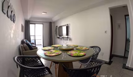 Apartamento de frente com área lateral na av praiana