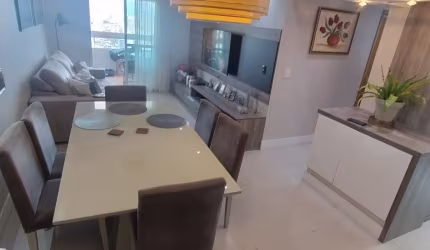 2 dormitórios sendo 1 suite