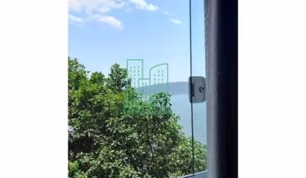 QUARTO E SALA NA ILHA PORCHAT, EM S. VICENTE-SP, REFORMADO E MODERNIZADO, 01 VAGA, PORTARIA 24H