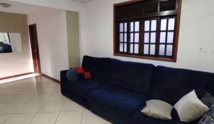 Casa com 4 dormitórios à venda, 250 m² por R$ 600.000 - Vila Ozanan