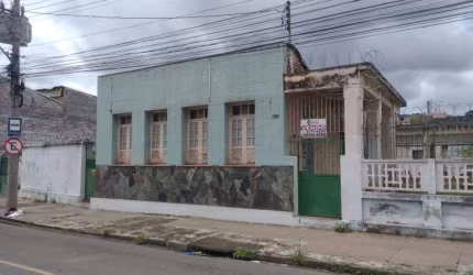 Casa com 6 dormitórios à venda, 315 m² por R$ 1.500.000,00 - Centro - Juiz de Fora/MG