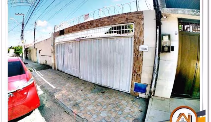Casa com 3 dormitórios à venda, 180 m² por R$ 395.000,00 - Maraponga - Fortaleza/CE