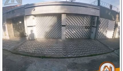 Casa com 4 dormitórios à venda, 190 m² por R$ 450.000,00 - Vila União - Fortaleza/CE