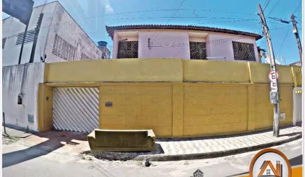 Casa à venda, 160 m² por R$ 300.000,00 - Montese - Fortaleza/CE