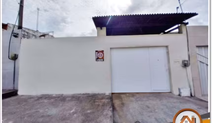 Casa com 3 dormitórios à venda, 180 m² por R$ 260.000,00 - Prefeito José Walter - Fortaleza/CE