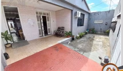 Oportunida de Casa à venda, 300 m² por R$ 1.200.000 - Fátima - Fortaleza/CE