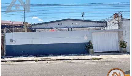 Casa à venda, 396 m² por R$ 590.000,00 - Amadeu Furtado - Fortaleza/CE