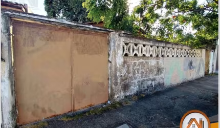 TERRENO COM EXCELENTE LOCALIZAÇÃO