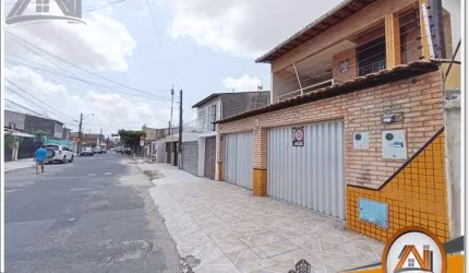 Casa à venda, 340 m² por R$ 900.000,00 - Jóquei Clube - Fortaleza/CE