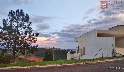 Terreno com 525 m², no Spina Ville, aceita financiamento.