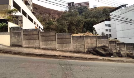Terreno com 784 metros quadrados, no Cascatinha - Juiz de Fora - MG