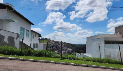 Terreno com 486 metros quadrados, no Condomínio Bosque Imperial - Juiz de Fora - MG