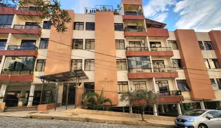 Cobertura ampla com 04 quartos, sendo 01 suíte.